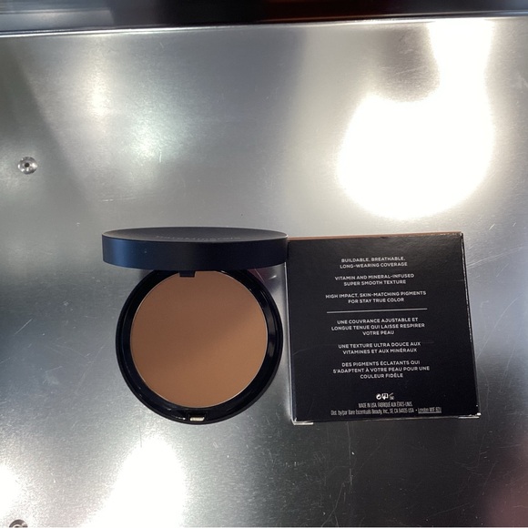 Discontinued Sable 21 bareMinerals BarePro Powder Foundation - Picture 3 of 3